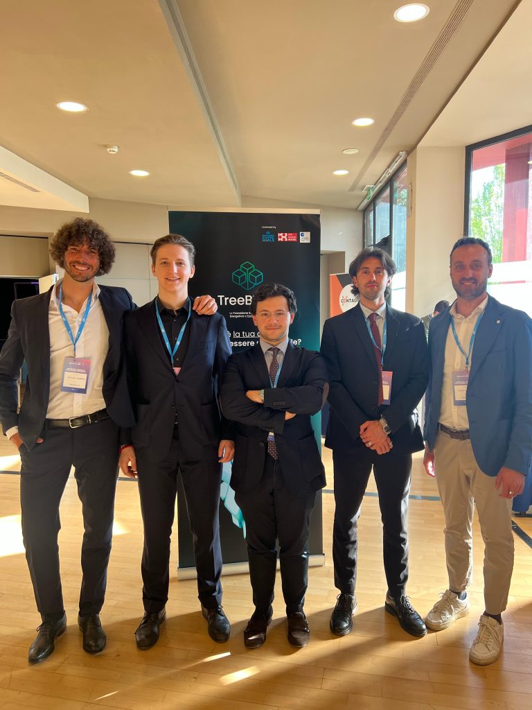 Evento Marketing B2B Parma 2025: il team TreeBlock presenta soluzioni digitali per la sostenibilità e l'innovazione aziendale

