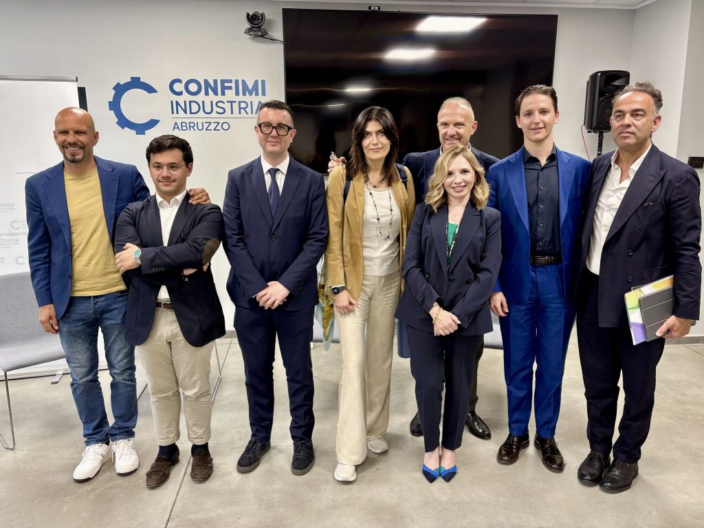 CER: Comunità Energetiche Rinnovabili. Presso Walter Tosto l'evento "Energia Condivisa, Valore per le Imprese" con il supporto e il contributo di TreeBlock srl