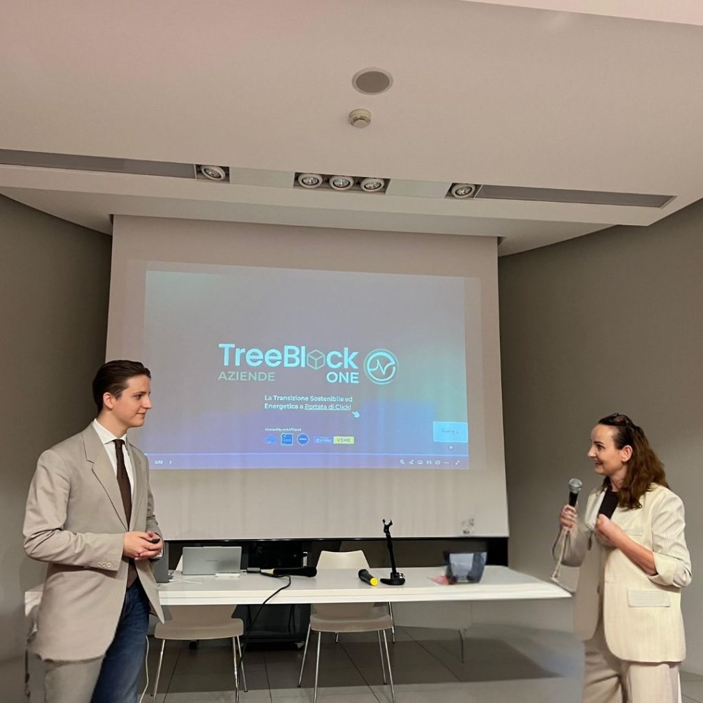 Presentazione del primo bilancio di sostenibilità digitale di Cama Srl realizzato con TreeBlock One, durante l’evento Start-up e imprese: fare matching per crescere.